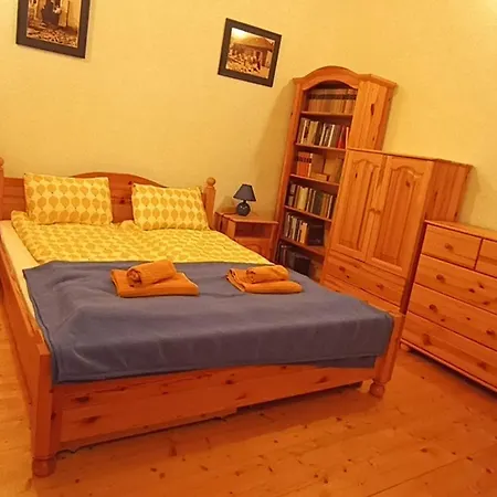 Kek Matra Vendeghaz Casa de Férias Matraszentistvan
