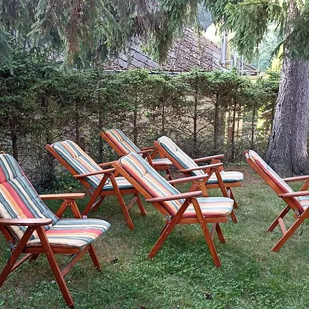 Kek Matra Vendeghaz Semesterbostad Matraszentistvan