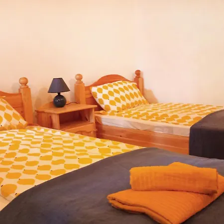 Kek Matra Vendeghaz Casa de Férias *